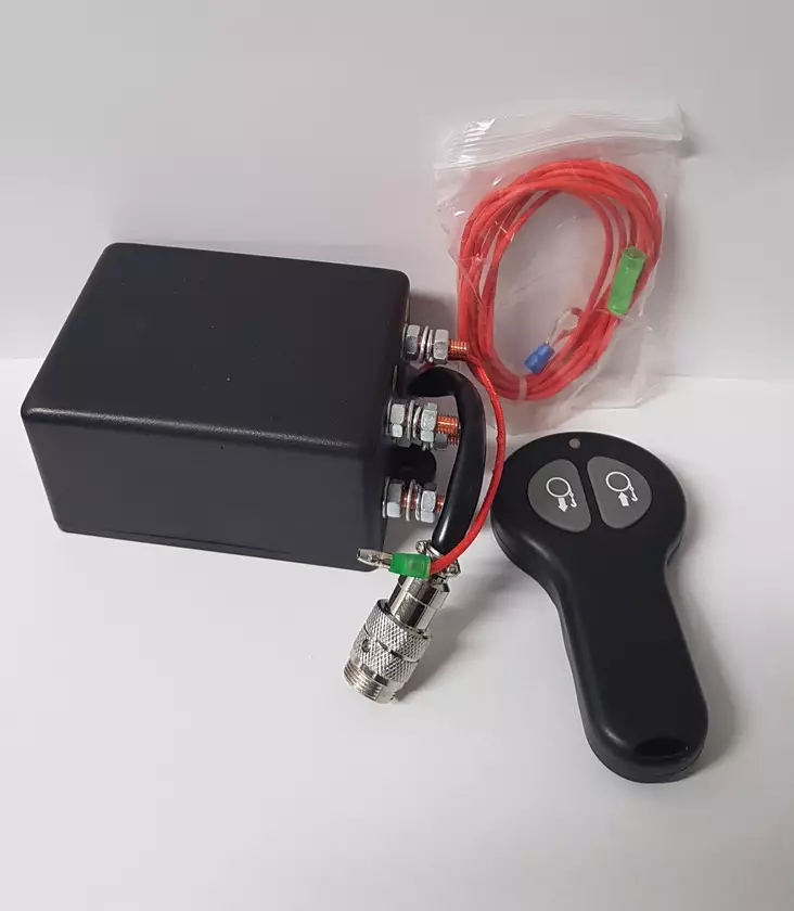 Bronco vinsch fjärrkontroll med relä/kontaktor Black Edition - Vinsch fjärrkontroller - 128712 - 1